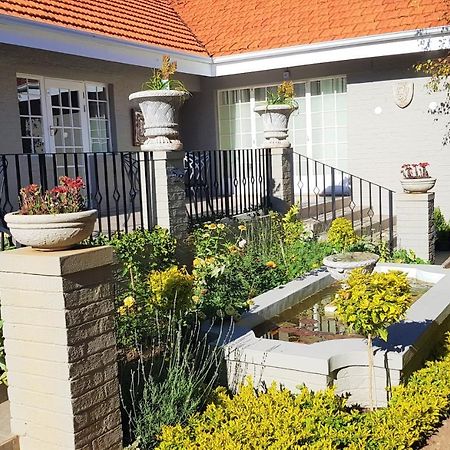 Villa Moi Johannesburg Luaran gambar