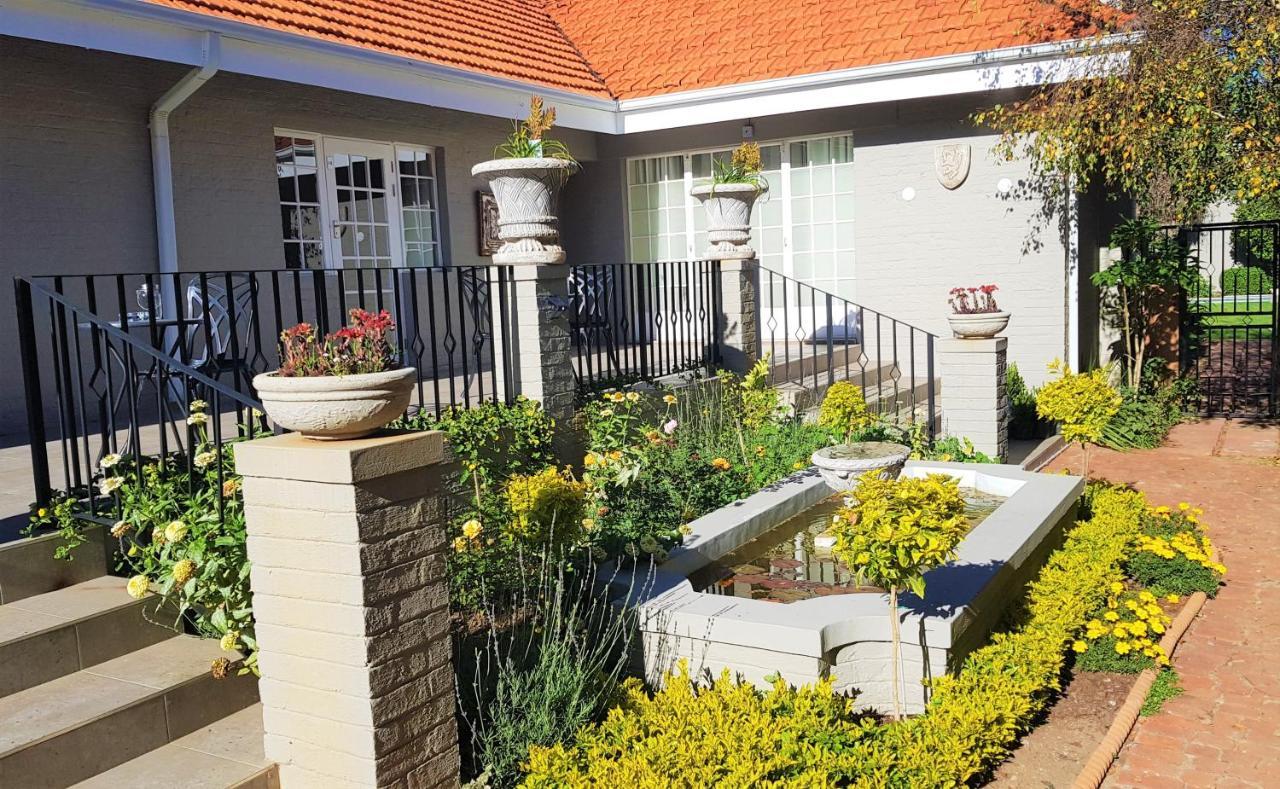 Villa Moi Johannesburg Luaran gambar